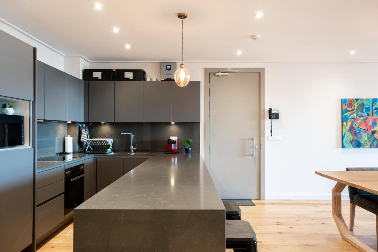 Modern Oasis In Sea Point Apartment